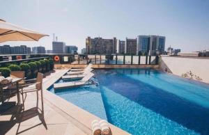 Bazén v ubytování Hotel Cullinan Premium - Flat Particular 2 nebo v jeho okolí