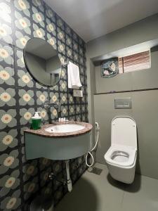 Ένα μπάνιο στο Dada's Atithya