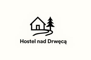 卢巴瓦新城Hostel nad Drwęcą的一栋房子的标识，上面有一棵树和旅馆的铭文