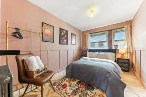 Postel nebo postele na pokoji v ubytování North Park Apartments - Central Harrogate