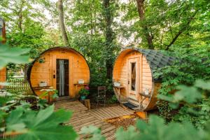 Φωτογραφία από το άλμπουμ του Schlaffass - Schlafen im Holzfass σε Tattendorf +15 φωτογραφίες