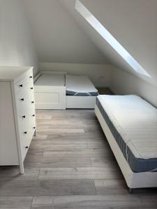 Ένα ή περισσότερα κρεβάτια σε δωμάτιο στο Apartman Bojnice Kúpele