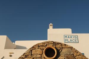 Foto da galeria de Makis Place em Tourlos