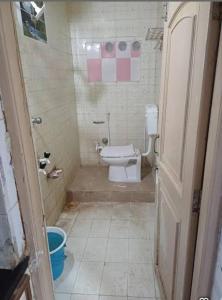 Ένα μπάνιο στο DYO Evergreen Bungalow