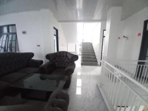 Gallery image of OYO 94843 L2s Guest House Ii Syariah in Sukabumi +17 photos