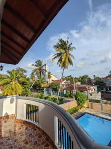 Bazén v ubytování Hotel Transylvania - Negombo nebo v jeho okolí
