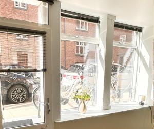 Φωτογραφία από το άλμπουμ του 59m2 Aarhus Lejlighed i Gadeplan med Parkering lige udenfor σε Arhus