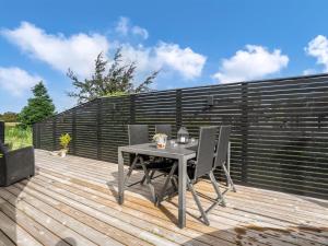 Μπαλκόνι ή βεράντα στο Holiday Home Milutin - 650m from the sea by Interhome