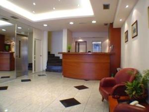Lobbyen eller receptionen på Economy Hotel