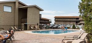 Bazen u ili blizu objekta Capt Thomson's Resort