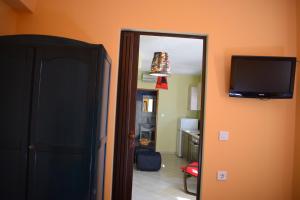 PachainaにあるPetros Apartmentのギャラリーの写真