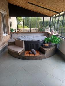 Fotografie z fotogalerie ubytování Atelier des Rêves, gîte pour deux personnes avec spa près de la mer v destinaci Gonneville-en-Auge