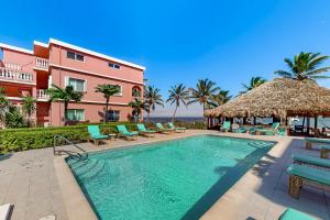 Πισίνα στο ή κοντά στο Frangipani 8 at Caribe Island Gold Standard Certified
