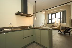 Kuchyň nebo kuchyňský kout v ubytování Navigli-Duomo, Luxury Modern Loft