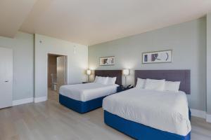 Кровать или кровати в номере platinum hotel +17 фотографий