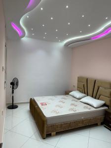 Ένα ή περισσότερα κρεβάτια σε δωμάτιο στο Appartement 3 kamers tetouan-Azla strand 300 meters