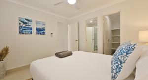 En eller flere senge i et værelse på Pelican Shore Villa 21 - Kalbarri, WA