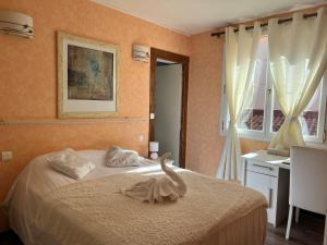 Galeriebild der Unterkunft Hôtel Lou Pebre d'aï in Plan dʼAups