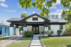 Budova, kde se prázdninový dům nachází