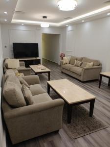 O zonă de relaxare la 2 bedrooms Lusail apartment