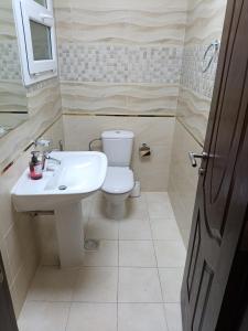 O baie la 2 bedrooms Lusail apartment
