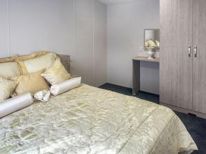 En eller flere senge i et værelse på Hadrian's Hollow - Uk50578 + 5 billeder