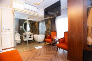 Χώρος καθιστικού στο Luxury Hotel - Số 3 , Ngõ 12 Nguyễn Khiêm Ích , Trâu Quỳ , Gia Lâm , Hà Nội +147 φωτογραφίες