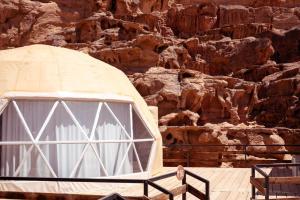 Γενική θέα στο βουνό ή θέα στο βουνό από  οργανωμένο κάμπινγκ