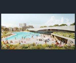 Piscina de la sau aproape de Zetland 3BR Modern Apartment Near CBD Airport