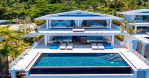 Hồ bơi trong/gần BLUE TIGER Luxury Pool Villa Koh Samui 4 Bedrooms