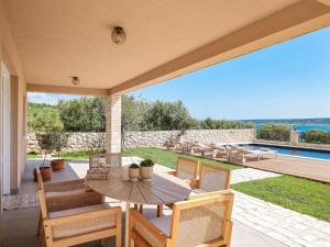 Πισίνα στο ή κοντά στο Seaview Villa Grota with swimming pool