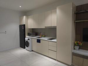 Kuchyň nebo kuchyňský kout v ubytování Quill KLCC Suites By City Home