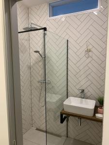 Ένα μπάνιο στο Modern studio in city center