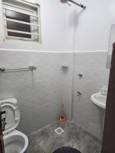 Ένα μπάνιο στο SAPPHIRE JACK HOMEs