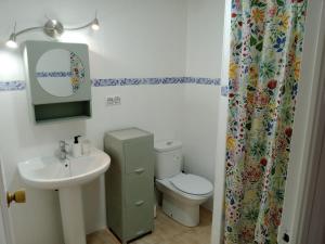 Ένα μπάνιο στο Casa Patines +2 φωτογραφίες