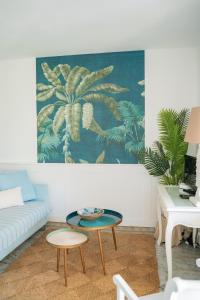 Gallery image of Eden Palladio Appt 2 ch front de mer accès direct à la plage in Saint-Raphaël