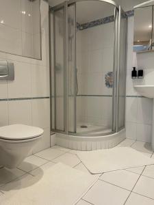 Koupelna v ubytování Villa avec piscine à Super Cannes