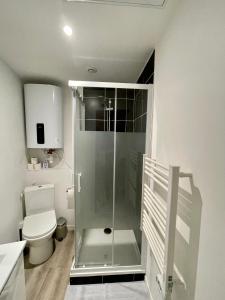 Ένα μπάνιο στο T1 Duplex Cosy - Madeleine - Netflix +15 φωτογραφίες