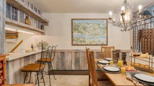 Φαγητό σε αυτή η παραθεριστική κατοικία ή κάπου εκεί κοντά