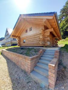 Tòa nhà nơi nhà nghỉ dưỡng tọa lạc