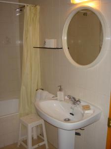 Ett badrum på Apartaments L'Orri