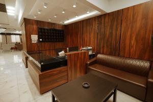 Ruang duduk di النخيل للاجنحة السكنية Nakheel Suites