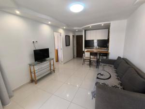 Gallery image of Apartment Torres de Yomely х in Playa de las Americas