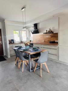 Dapur atau dapur kecil di LUZIE Breeze House