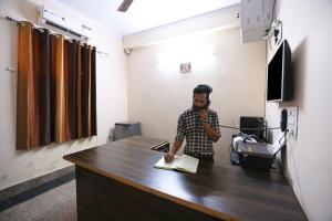 Гости Hotel O Meghna Residency
