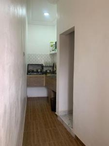 Η κουζίνα ή μικρή κουζίνα στο Studio confortable avec jacuzzi