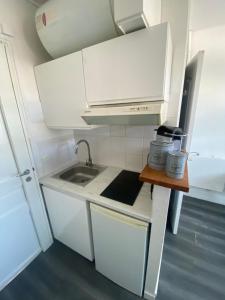 Dapur atau dapur kecil di Studio la griotte