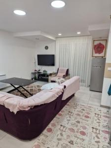 Μια τηλεόραση ή/και κέντρο ψυχαγωγίας στο besac studio between city center and Minjoz Hospital