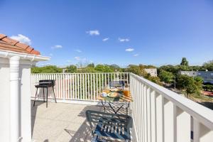 Μπαλκόνι ή βεράντα στο Appartement Suite BAUHAUS proche Paris