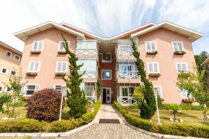 Το κτήριο όπου στεγάζεται  το διαμέρισμα